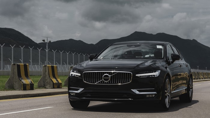 4K Volvo car on a road in Hong Kong