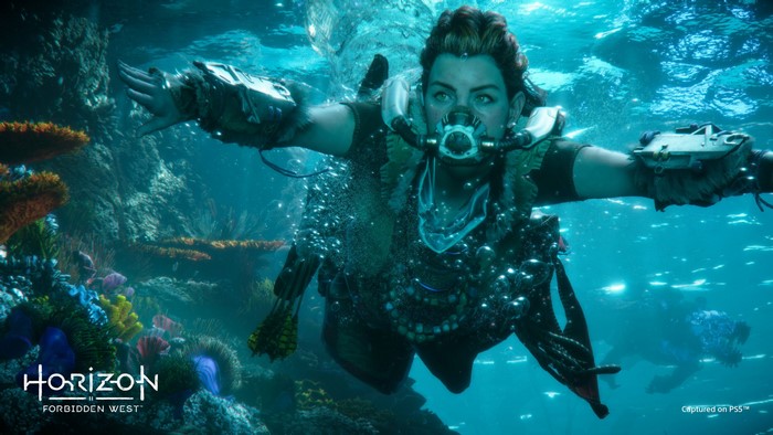 Aloy from Horizon Forbidden West underwater