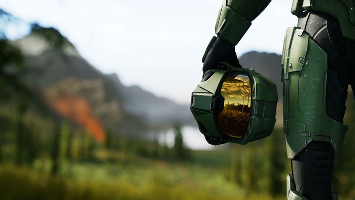 Master Chief holding helmet on Zeta Halo
