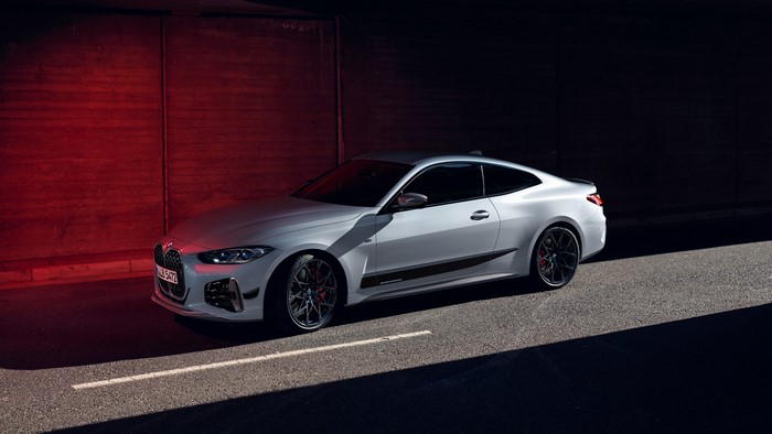 BMW M440i Coupe