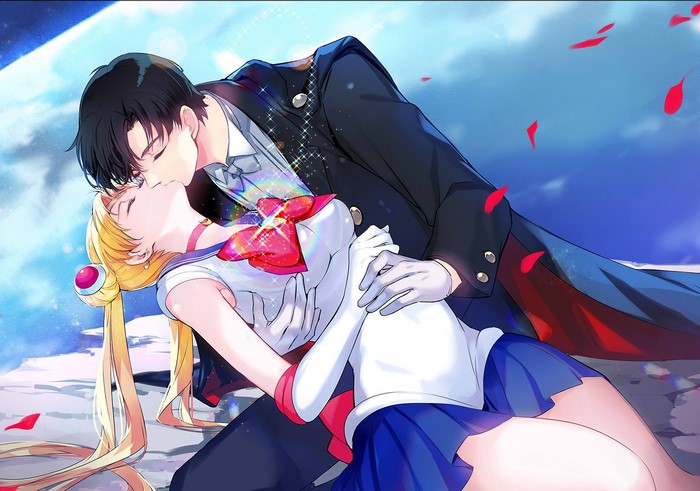 Sailor Moon and Tuxedo Mask Romantic Kiss