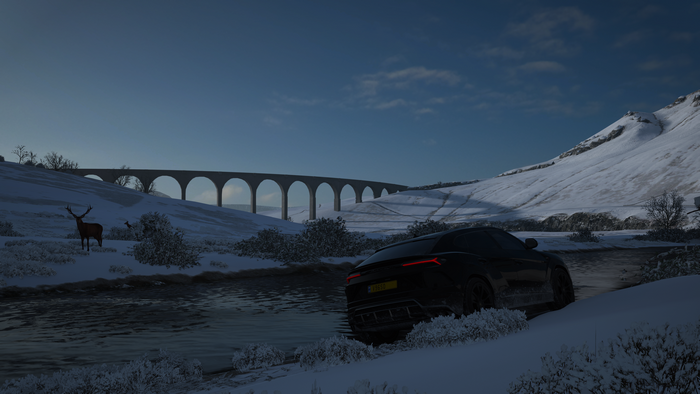 4K Forza Horizon 4 screenshot with car and deer