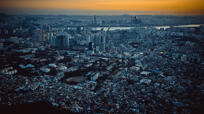 4K Seoul cityscape at dusk