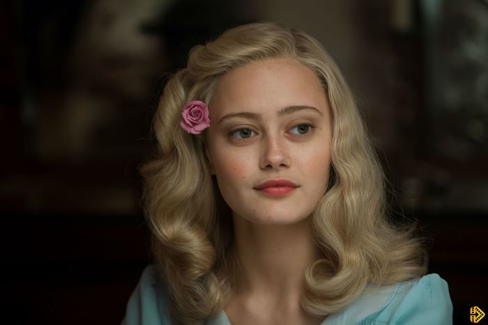 Emma Bloom Ella Purnell