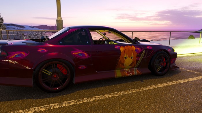 Raphtalia from Tate no Yuusha no Nariagari on a car in Forza Horizon 4