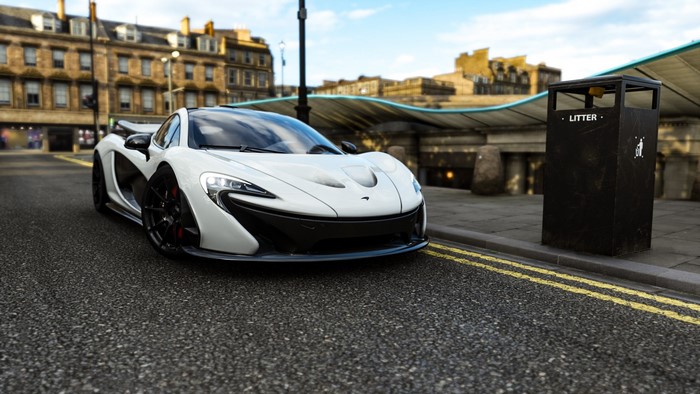 White McLaren P1 in Forza Horizon 4