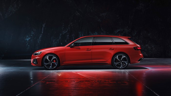 4K Audi RS4 Avant car
