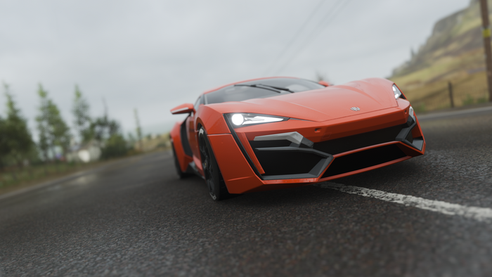 Orange Lykan Hypercar in Forza Horizon 4
