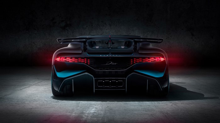 Bugatti Divo rear view