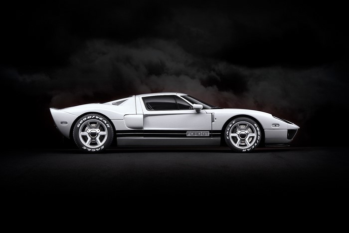 White Ford GT mk I with smoke