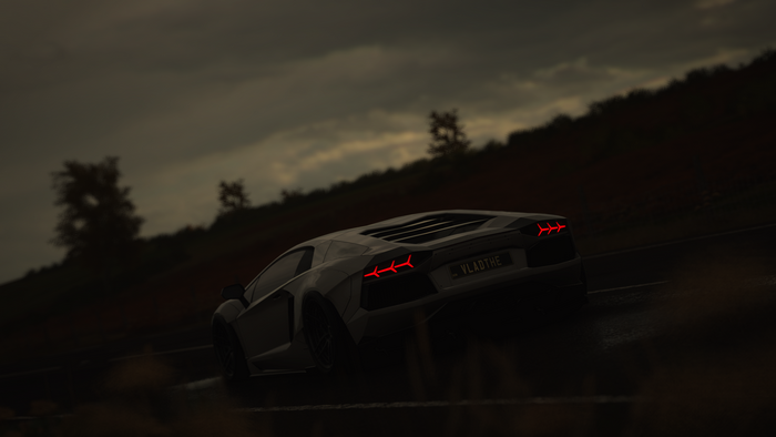 White Lamborghini Aventador in Forza Horizon 4