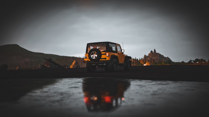 Yellow Jeep Wrangler in Forza Horizon 4