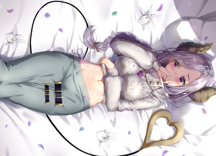 Saionji Mary from Honey Strap lying on a bed