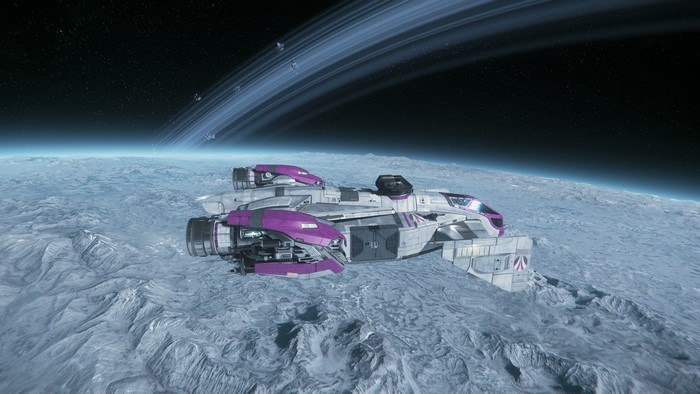 Drake Cutlass Black spaceship orbiting a ringed planet