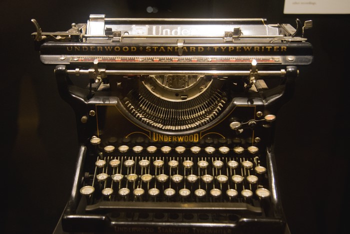 Underwood Standard typewriter antique
