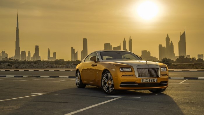 Rolls-Royce Wraith parked in Dubai with Burj Khalifa