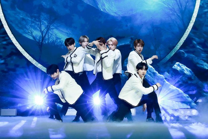 ENHYPEN Dynamic Stage Performance