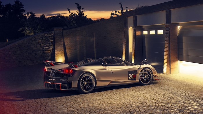 4K Pagani Huayra Roadster Supercar