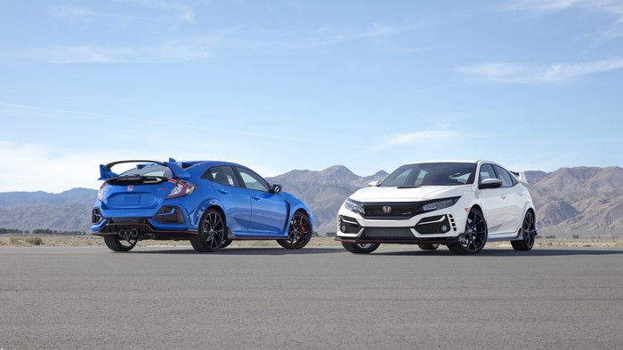 4K Honda Civic Type R cars on a road