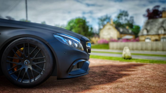 Mercedes-Benz C63 AMG in Forza Horizon 4