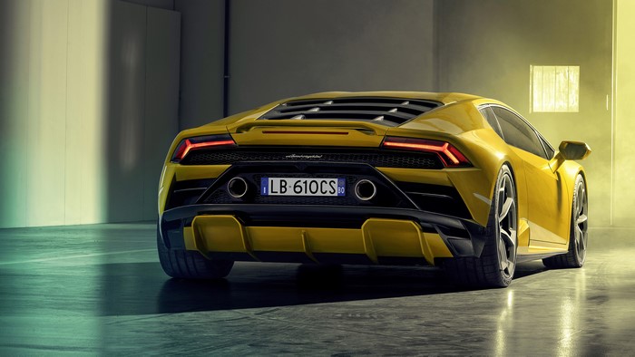 Yellow Lamborghini Huracan EVO RWD Super Car