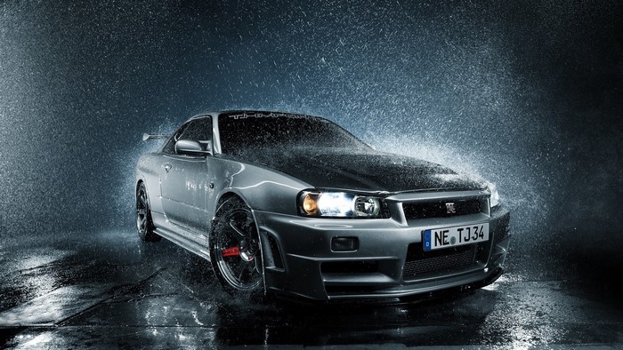 Nissan Skyline GT-R R34 in water