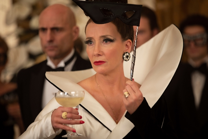 Cruella 4K: Emma Thompson as Baroness von Hellman