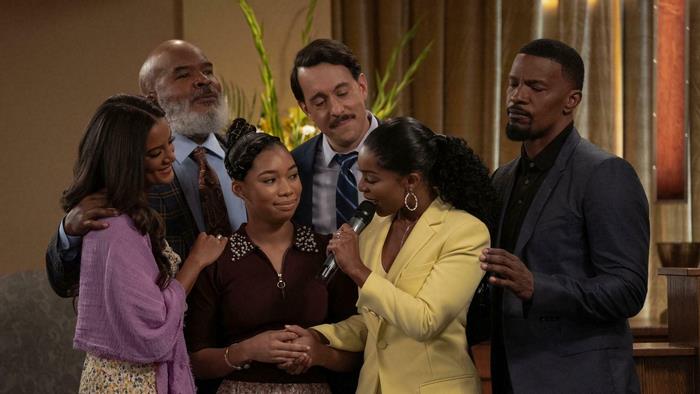 Jamie Foxx and family in Dad Stop Embarrassing Me