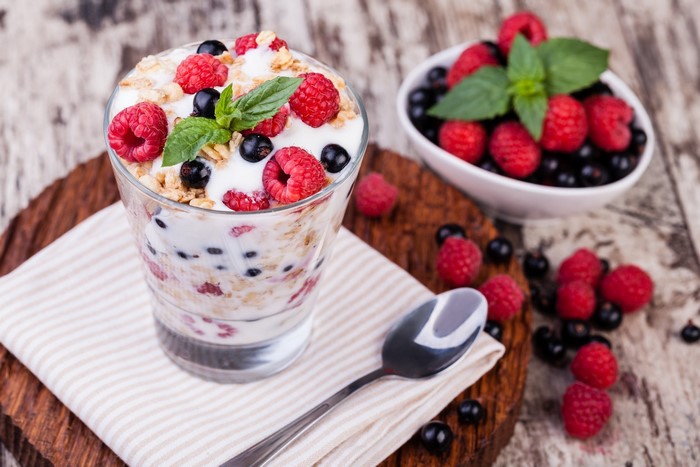 Yogurt parfait with raspberries and blueberries