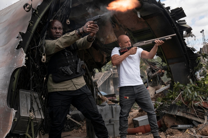 Fast and Furious 9 4K: Dominic Toretto and Roman Pearce