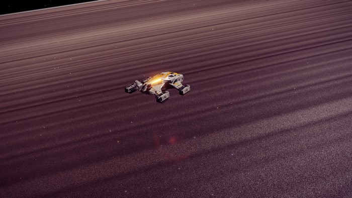 Spaceship in Elite: Dangerous ring system