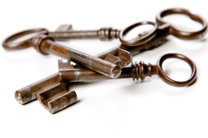 Pile of old rusty metal keys