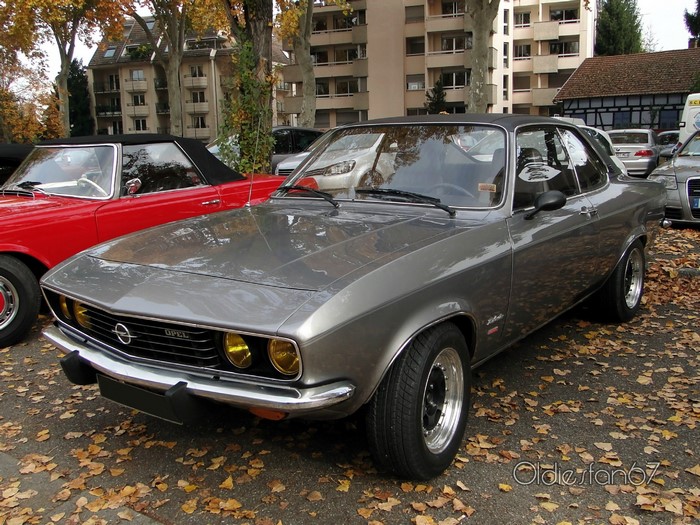 Gray Opel Manta car parked outdoors