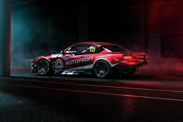 Red Nissan Silvia S15 with "Autoprofi" livery