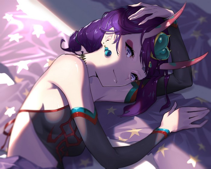 Shuten Douji from Fate/Grand Order lying on a bed