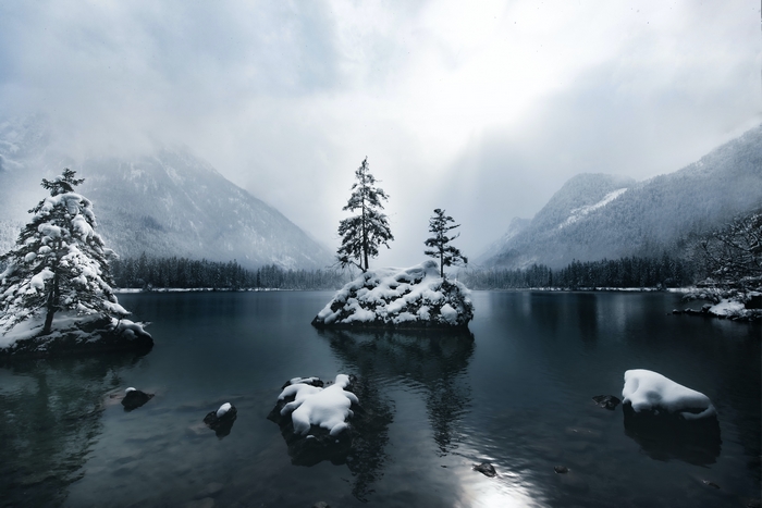 Snowy Lake with Trees and Mountains 4K