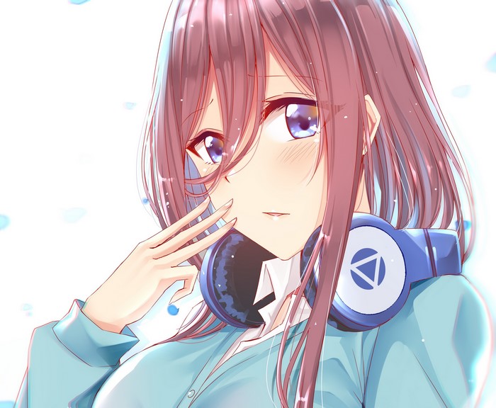 Nakano Miku from 5-toubun no Hanayome with headphones