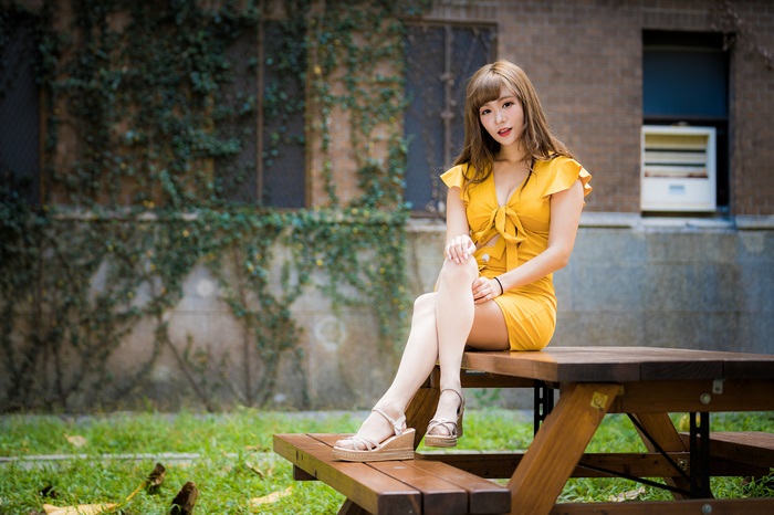 Asian Model in Yellow Dress 4K