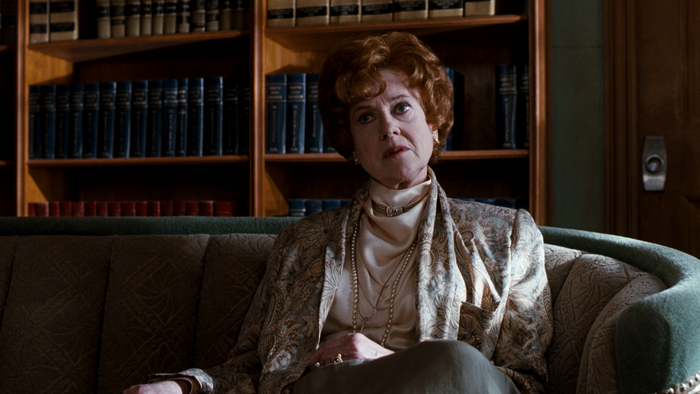 Elizabeth Wilson as Abigail Craven