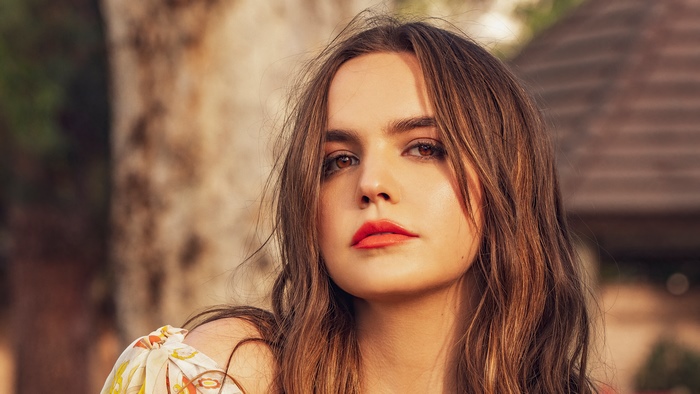 Bailee Madison 4K