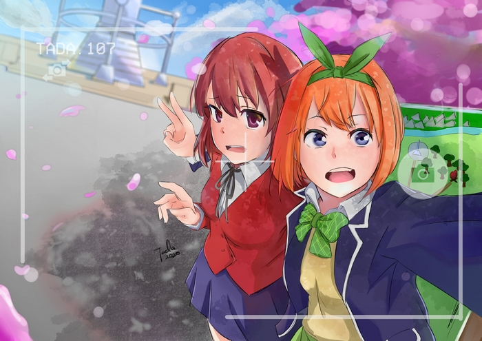 The Quintessential Quintuplets Yotsuba Nakano and Minori Kushieda selfie