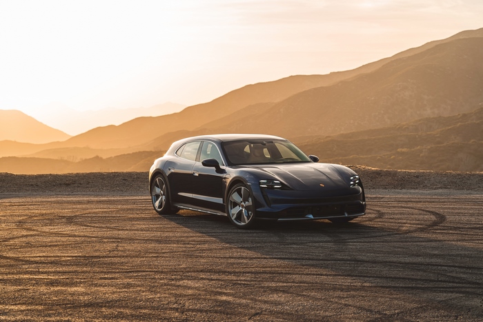 Porsche Taycan Turbo S 4K