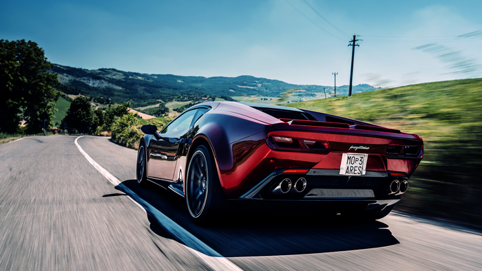 Ares Design Panther ProgettoUno driving on a winding road