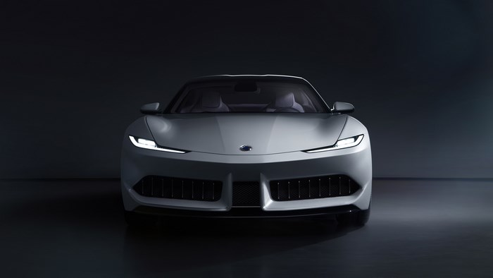 Karma Pininfarina GT (2020) front view
