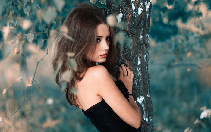 Ksenia Kokoreva Portrait in Nature