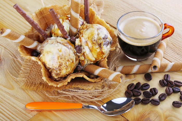 Ice cream sundae with coffee and coffee beans