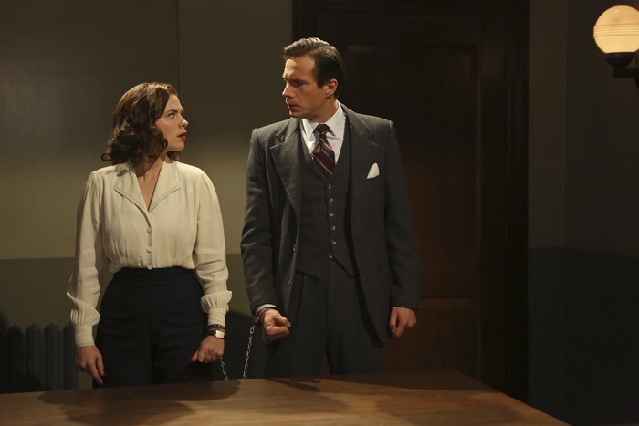 Agent Carter and Edwin Jarvis in Court