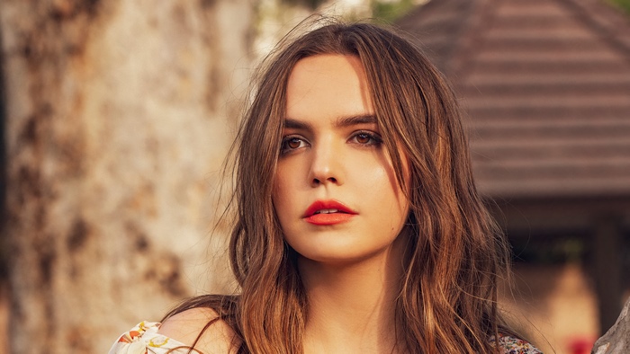 Bailee Madison 4K