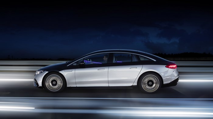 Mercedes-Benz EQS 4K Luxury Electric Car