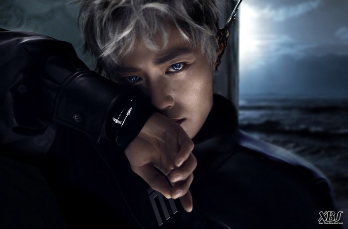 Xiao Zhan with blue eyes and silver hair